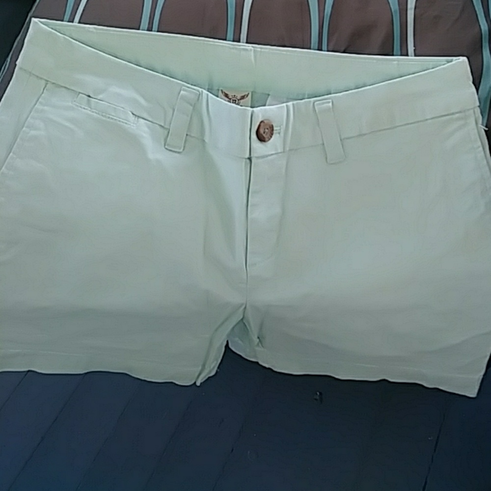 Woman's shorts